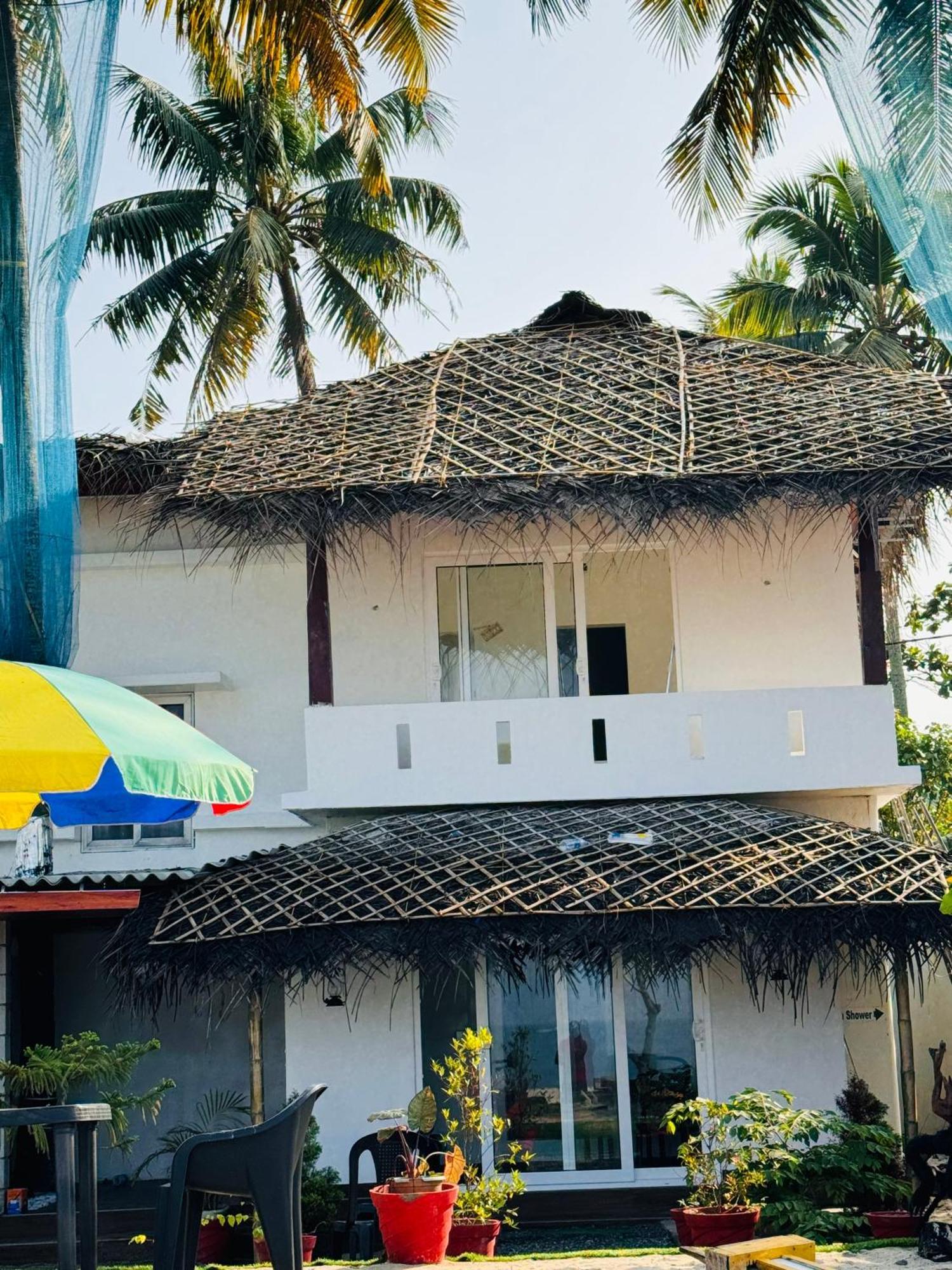 Alivious Beach Homestay Alappuzha Bagian luar foto