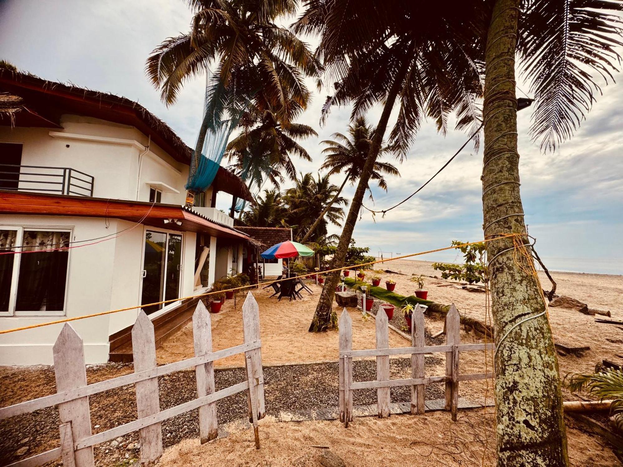 Alivious Beach Homestay Alappuzha Bagian luar foto