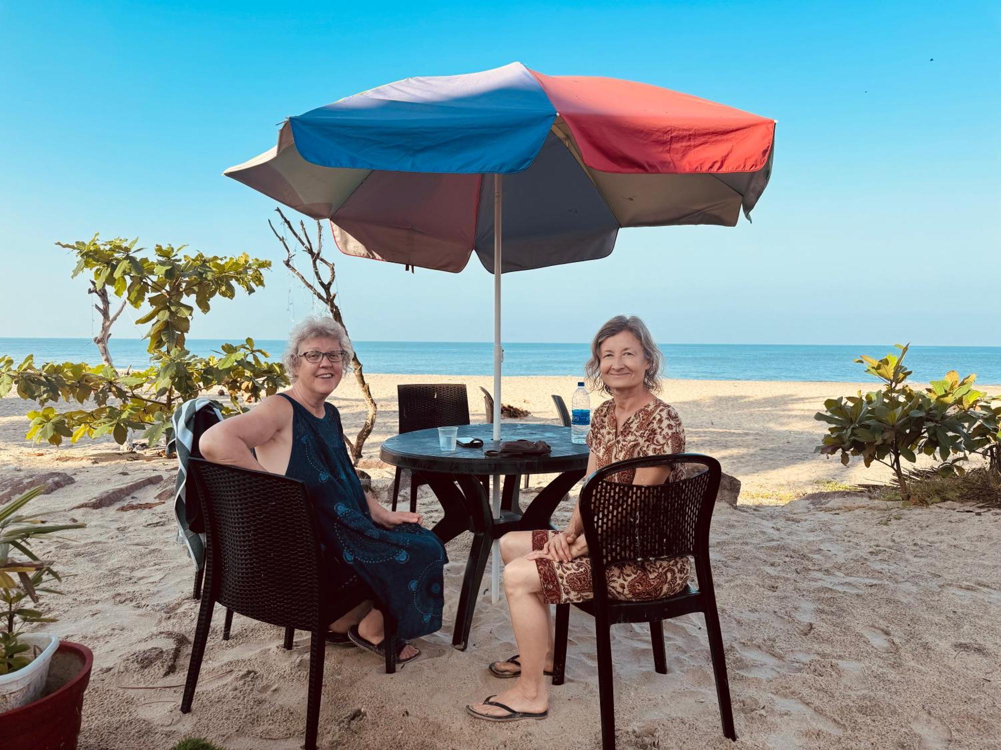 Alivious Beach Homestay Alappuzha Bagian luar foto