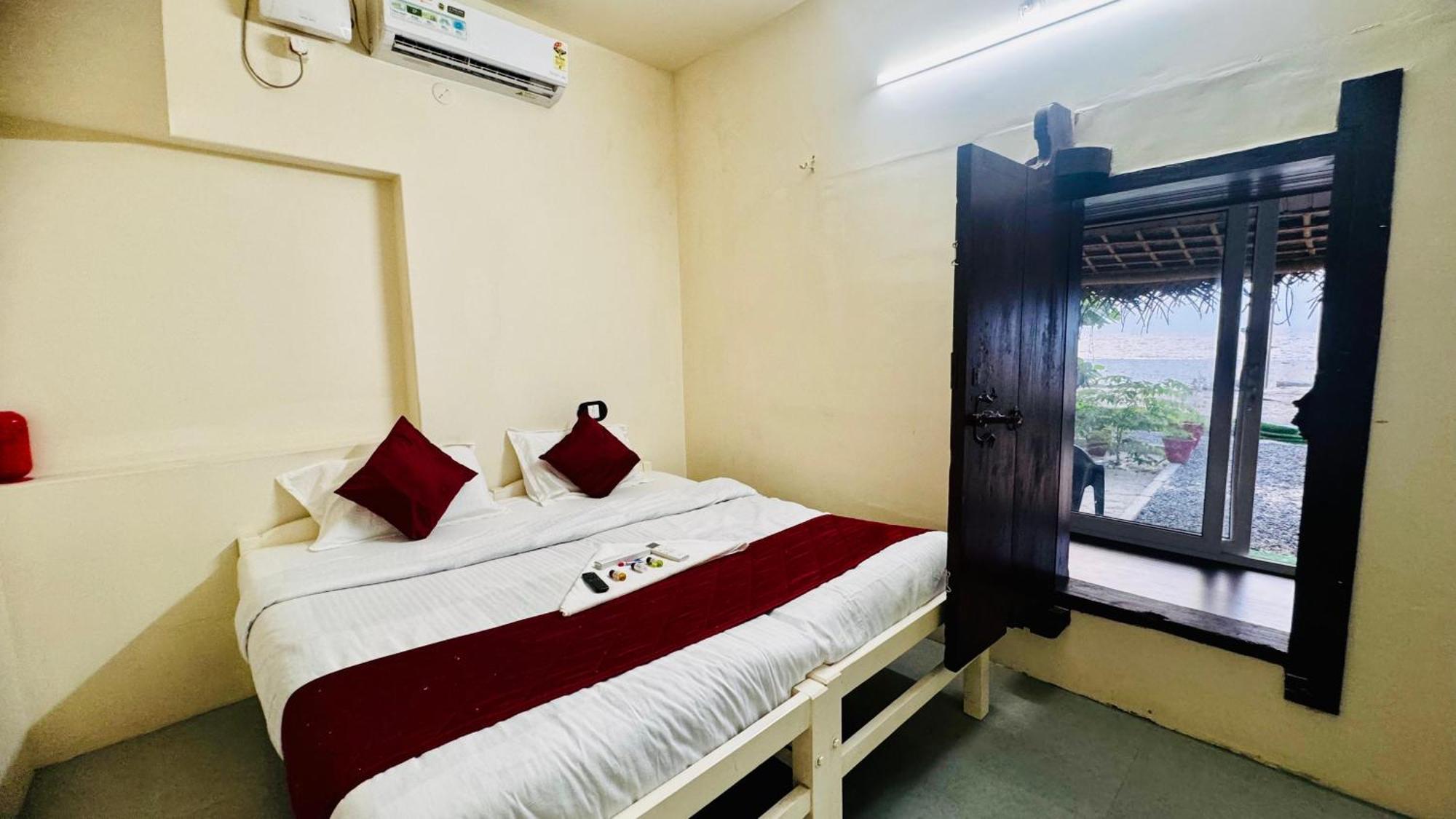 Alivious Beach Homestay Alappuzha Bagian luar foto