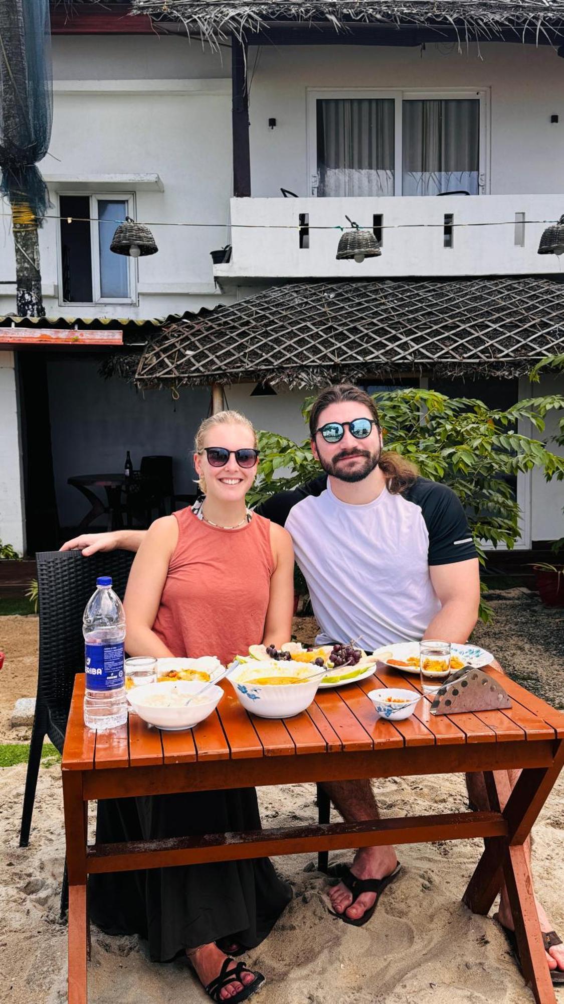Alivious Beach Homestay Alappuzha Bagian luar foto